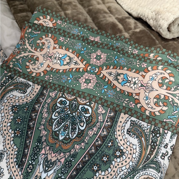 BOSTON PROPER FALL PAISLEY PRINT
PALAZZO PANT - NWOT - Picture 7 of 7